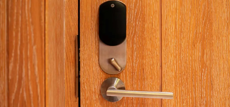 Automatic Locking Door Knob Cypress